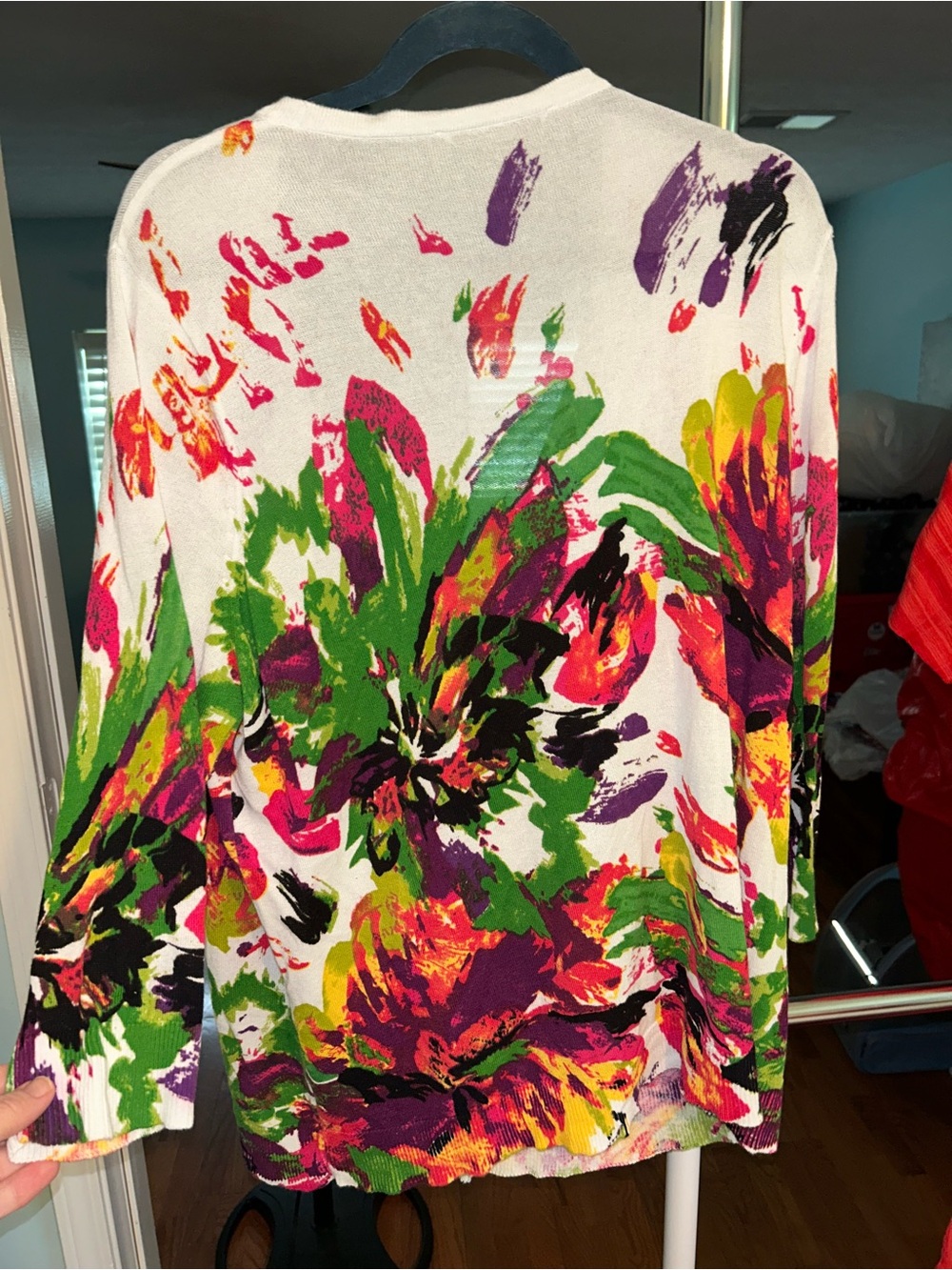 Peter Nygard White Floral V-Neck Cardigan — Green Pink Purple Yellow - Picture 4 of 4